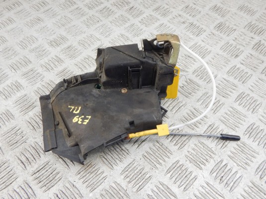 Замок двери передней левой BMW 5-series (E39) 51 21 8 235 097 Замок двери передней левой BMW 5-series (E39) 51 21 8 235 097