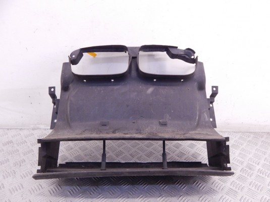 Воздухозаборник BMW 3-series (E46) 51 71 8 202 831