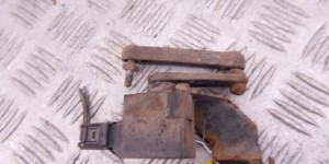 Датчик положения кузова BMW X3-series (E83) 37 14 1 093 698 Датчик положения кузова BMW X3-series (E83) 37 14 1 093 698