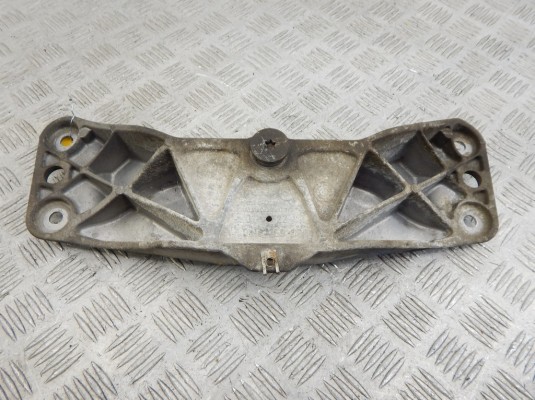 Кронштейн КПП BMW 7-series (E65/66) 22 32 6 759 680