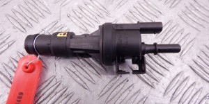 Клапан вентиляции топливного бака BMW X1-series (F48) 13 90 7 621 174