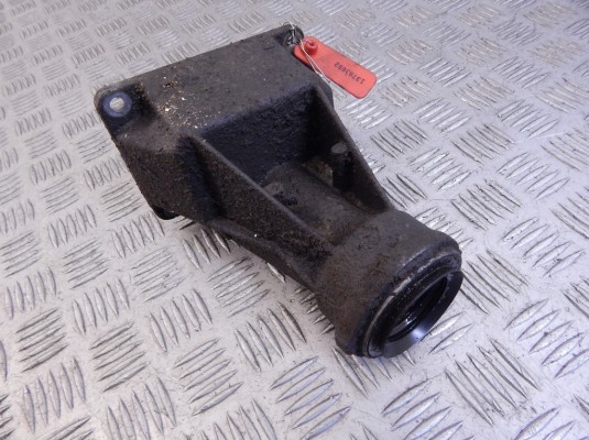Кронштейн полуоси BMW X5-series (E53) 31 50 7 503 115