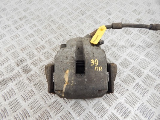 Суппорт передний правый BMW 5-series (E39) 34 11 1 163 386 Суппорт передний правый BMW 5-series (E39) 34 11 1 163 386