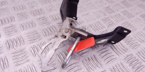 Замок капота BMW X5-series (E70) 51 23 7 164 801 Замок капота BMW X5-series (E70) 51 23 7 164 801