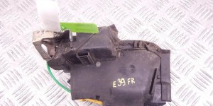 Замок двери передней правой BMW 5-series (E39) 51 21 8 235 104