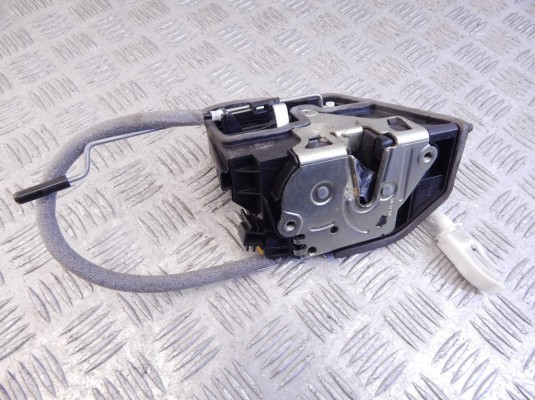 Замок двери передней правой BMW 5-series (E60/61) 51 21 7 202 144