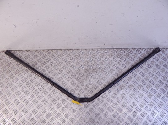 Распорная планка BMW 5-series (E60/61) 51 61 7 046 555