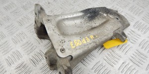 Кронштейн двигателя BMW 5-series (E60/61) 6770634