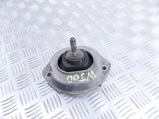 Подушка крепления двигателя BMW X3-series (E83) 3415176