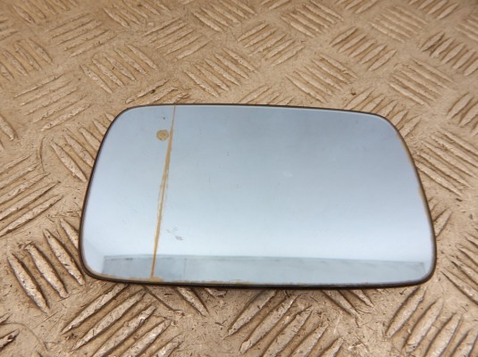 Стекло зеркала наружного левого BMW 3-series (E46) Стекло зеркала наружного левого BMW 3-series (E46)