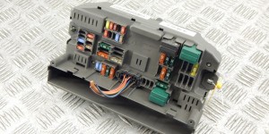 Блок предохранителей BMW X5-series (E70) 6976384 Блок предохранителей BMW X5-series (E70) 6976384