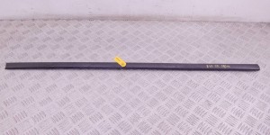 Молдинг двери передней правой BMW 3-series (E46) 51 13 8 208 450