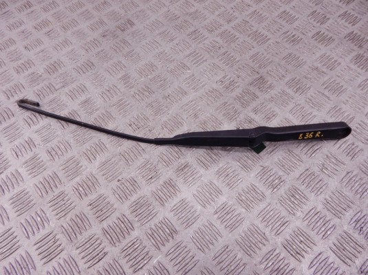 Щеткодержатель (поводок стеклоочистителя, дворник) BMW 3-series (E36) 61 61 8 392 006 Щеткодержатель (поводок стеклоочистителя, дворник) BMW 3-series (E36) 61 61 8 392 006