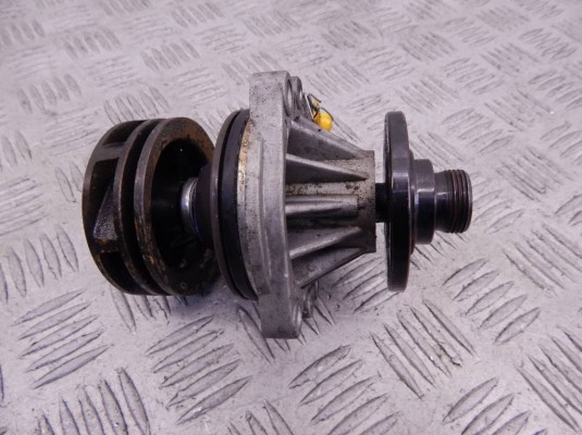 Помпа BMW 5-series (E39) 11 51 7 527 799