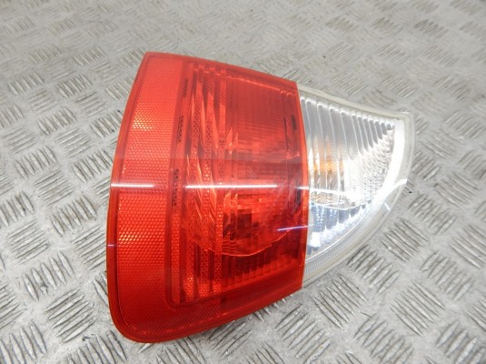 Фонарь задний правый BMW 3-series (E46)