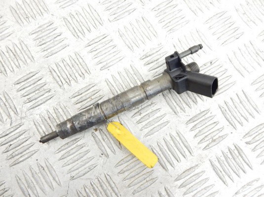 Форсунка BMW 3-series (E90/91/92) 13 53 7 797 877 Форсунка BMW 3-series (E90/91/92) 13 53 7 797 877