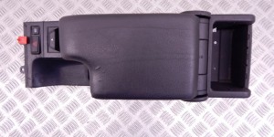 Подлокотник BMW 3-series (E46) 51 16 8 213 678