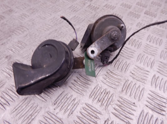 Сигнал (клаксон) BMW 5-series (E39) 61 33 8 381 271