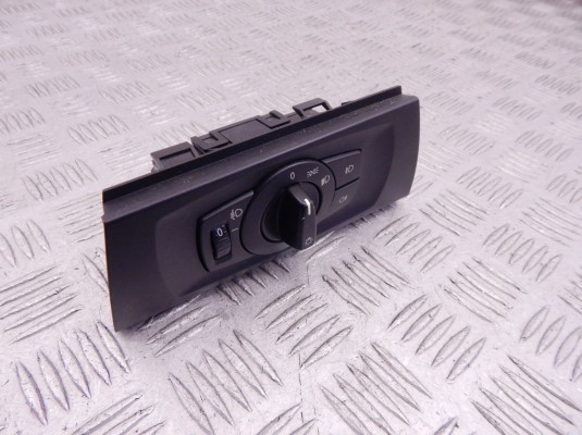Блок управления светом BMW 3-series (E90/91/92) 61 31 6 932 794 Блок управления светом BMW 3-series (E90/91/92) 61 31 6 932 794