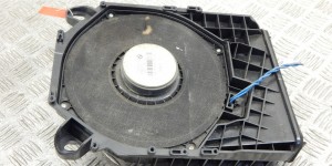 Сабвуфер BMW 1-series (E87) 65 13 6 925 330 Сабвуфер BMW 1-series (E87) 65 13 6 925 330