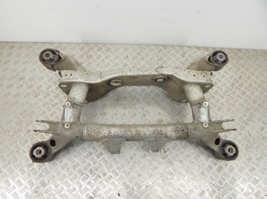 Балка подвески задняя BMW 7-series (E65/66) 33 31 6 779 789