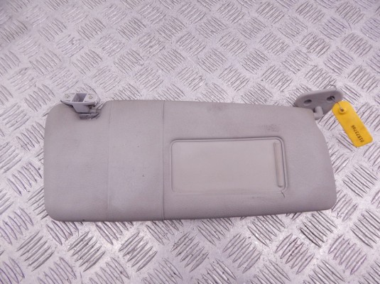 Козырек солнцезащитный BMW 3-series (E46) 51 16 8 267 898
