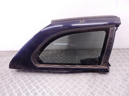 Стекло кузовное боковое правое BMW 5-series (E60/61) 51 37 7 163 616 Стекло кузовное боковое правое BMW 5-series (E60/61) 51 37 7 163 616