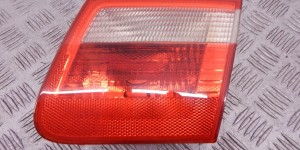 Фонарь крышки багажника правый BMW 3-series (E46) 63 21 8 368 760