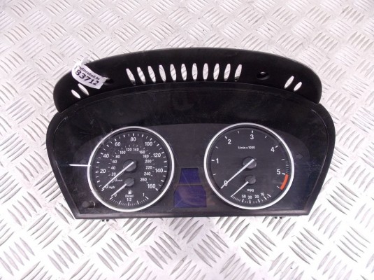 Щиток приборов (приборная панель) BMW 5-series (E60/61) 62 11 9 153 756
