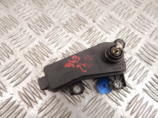 Сервопривод заслонок впускного коллектора BMW 3-series (E46) 11 61 7 511 383
