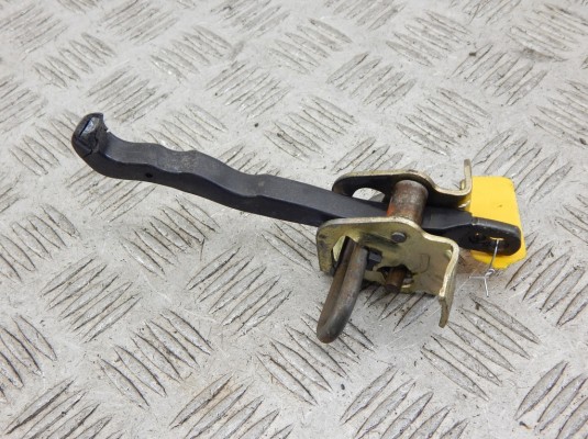 Ограничитель открывания двери передней BMW 5-series (E39) 51 21 8 183 763 Ограничитель открывания двери передней BMW 5-series (E39) 51 21 8 183 763