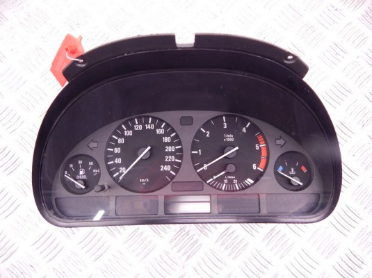 Щиток приборов (приборная панель) BMW 5-series (E39) 62 11 8 381 198