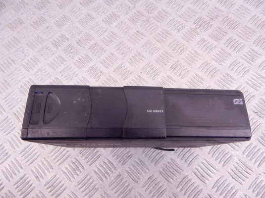 CD-чейнджер BMW 5-series (E39) 65 12 6 913 388