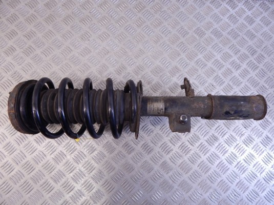Стойка передняя правая BMW X5-series (E53) 31 31 6 764 602