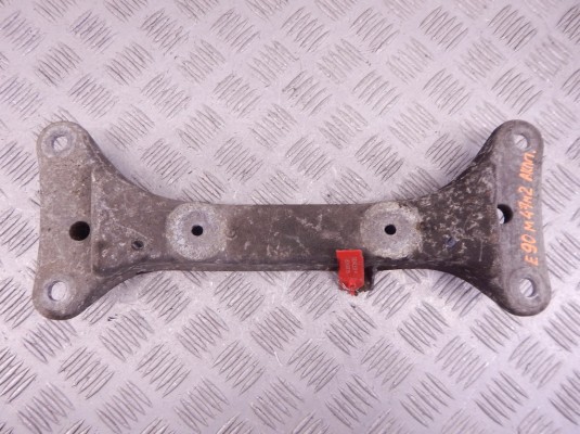 Кронштейн КПП BMW 3-series (E90/91/92) 22 31 6 760 301 Кронштейн КПП BMW 3-series (E90/91/92) 22 31 6 760 301