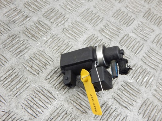 Преобразователь давления (соленоид наддува/EGR) BMW X5-series (E53) 11 74 2 247 906