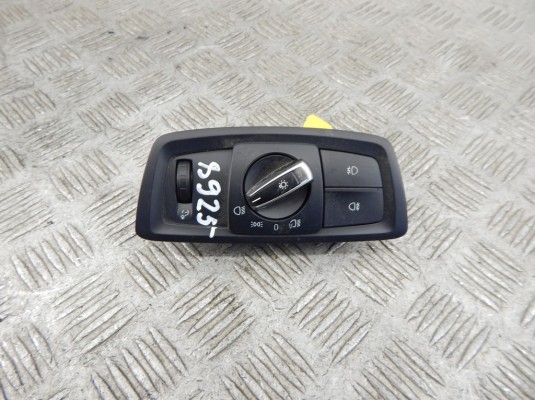 Переключатель света BMW X1-series (F48) 61 31 9 388 953 Переключатель света BMW X1-series (F48) 61 31 9 388 953