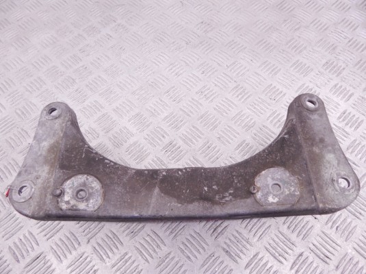 Кронштейн КПП BMW 5-series (E39) 22 32 1 096 106