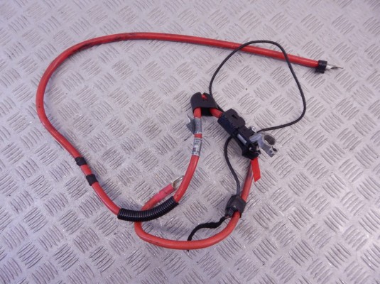 Плюсовой провод аккумулятора BMW 5-series (E60/61) 61 12 6 944 536