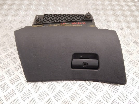 Бардачок BMW 5-series (E39) 51 16 7 143 320
