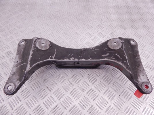 Кронштейн КПП BMW 5-series (E39) 22 31 6 751 583