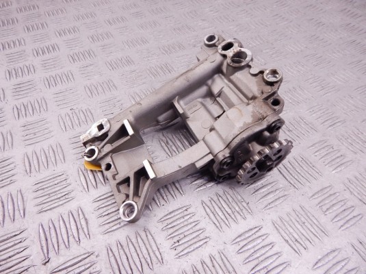 Насос масляный LAND-ROVER RANGE ROVER(2002-2005) 11 41 7 789 838