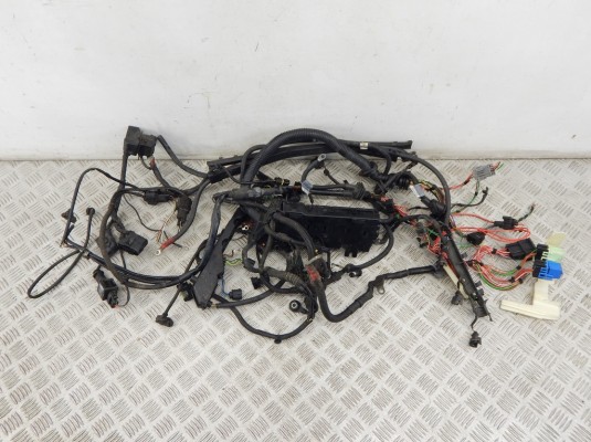 Проводка двигателя BMW 3-series (E46) 12 51 7 518 389 Проводка двигателя BMW 3-series (E46) 12 51 7 518 389