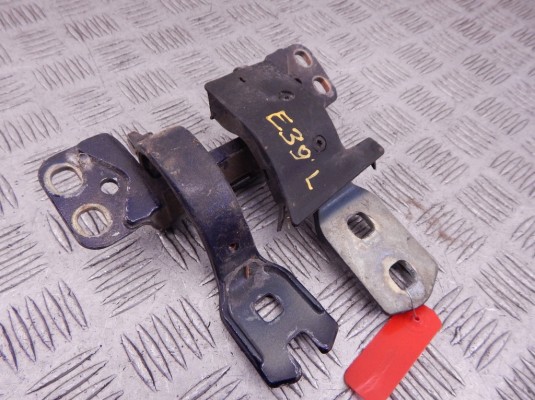 Петля крышки багажника BMW 5-series (E39) 41 61 7 007 403 Петля крышки багажника BMW 5-series (E39) 41 61 7 007 403