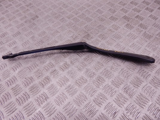 Щеткодержатель (поводок стеклоочистителя, дворник) BMW 3-series (E90/91/92) 61 61 7 171 639