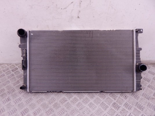 Радиатор (основной) BMW 3-series (F30/31) 17 11 7 600 516