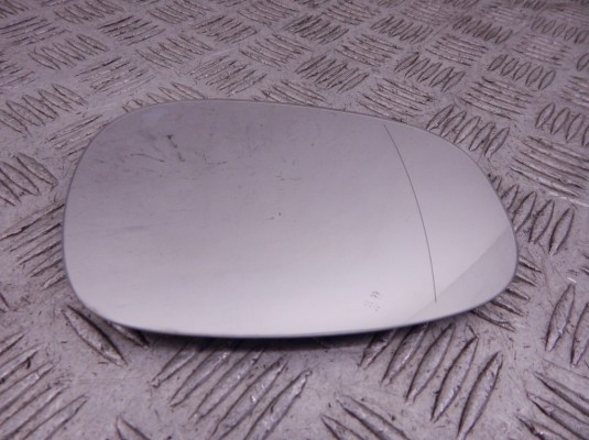 Стекло зеркала наружного правого BMW 3-series (E90/91/92) 51 16 7 252 894