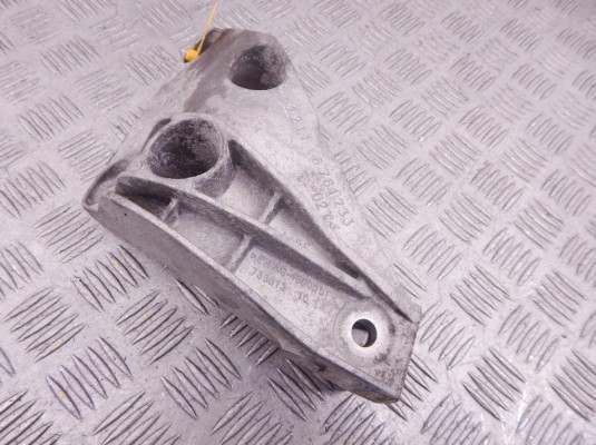 Кронштейн двигателя BMW 5-series (F10/11) 22 11 6 781 233 Кронштейн двигателя BMW 5-series (F10/11) 22 11 6 781 233
