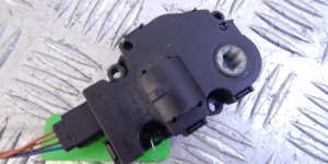 Моторчик заслонки печки BMW X5-series (E70) 64 11 9 321 034