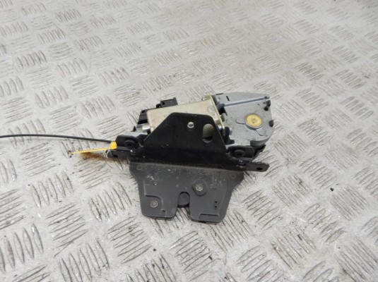 Замок багажника BMW X5-series (E53) 51 24 7 111 008